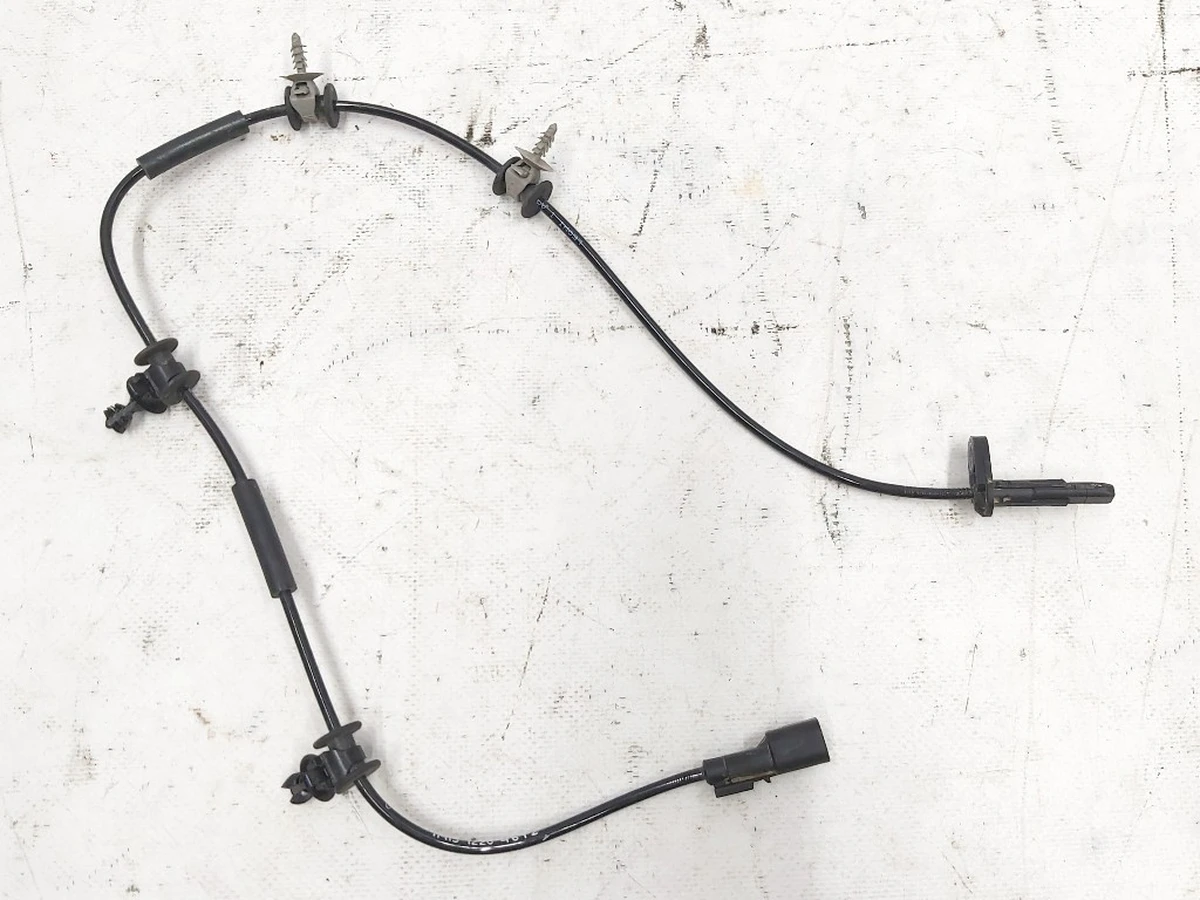 1 Датчик ABS передний левый правый Tesla Model 3, Model 3 Jan 2024, Model Y 1044761-00-D