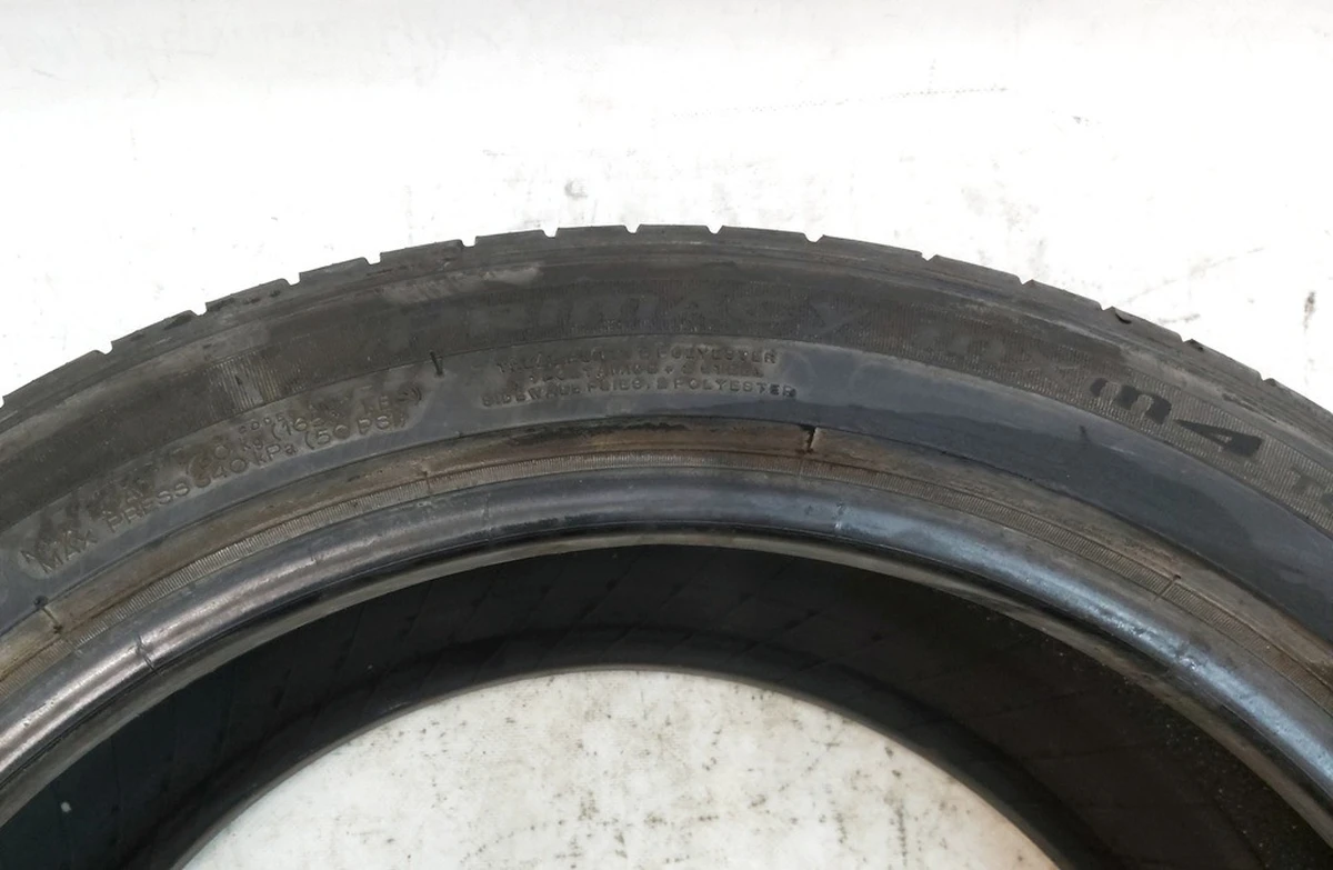 1 Шина 235/45R18 98W EXTRA LOAD MICHELIN PRIMACY MXM4 T0 (3.70mm) с повреждениемTesla model 3 1234215-00-A