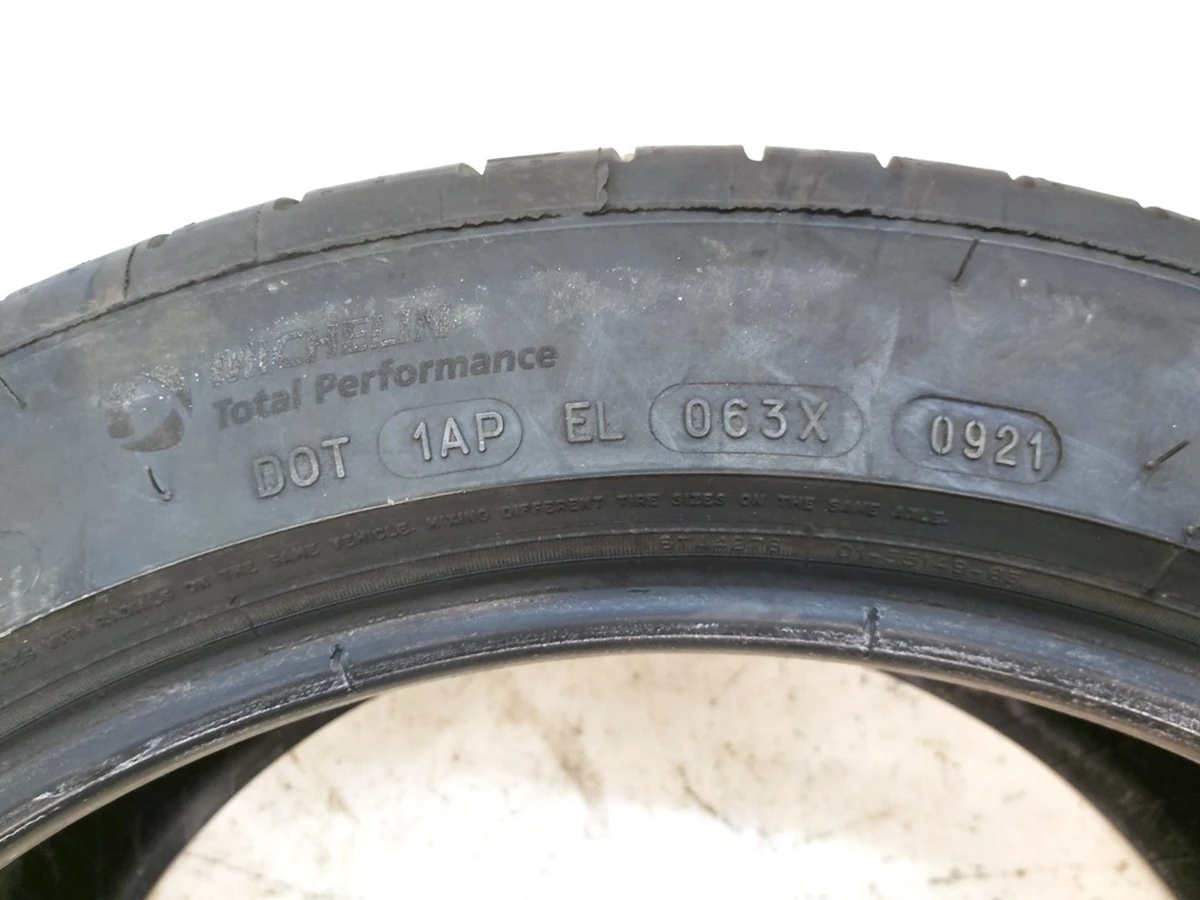 1 Шина 235/45ZR18 98Y MICHELIN PILOT SPORT PS4 (7.60mm) Tesla model 3 1234251-00-A