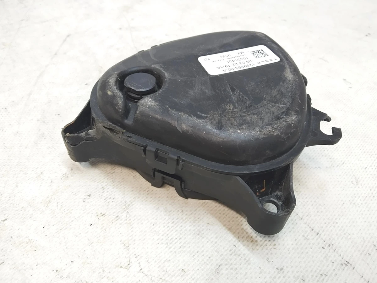 12 Динамик шумогенератор для пешеходов Tesla Model S Feb 2021, Model X Mar 2021, Model 3, Model 3 Jan 2024, Model Y 1299965-00-A