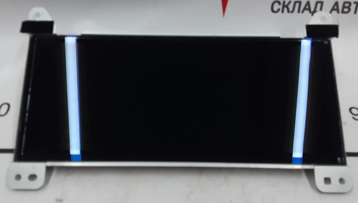 1 Щиток приборов вспомогательный монитор INTEL Tesla model X, model S REST 1447934-00-E