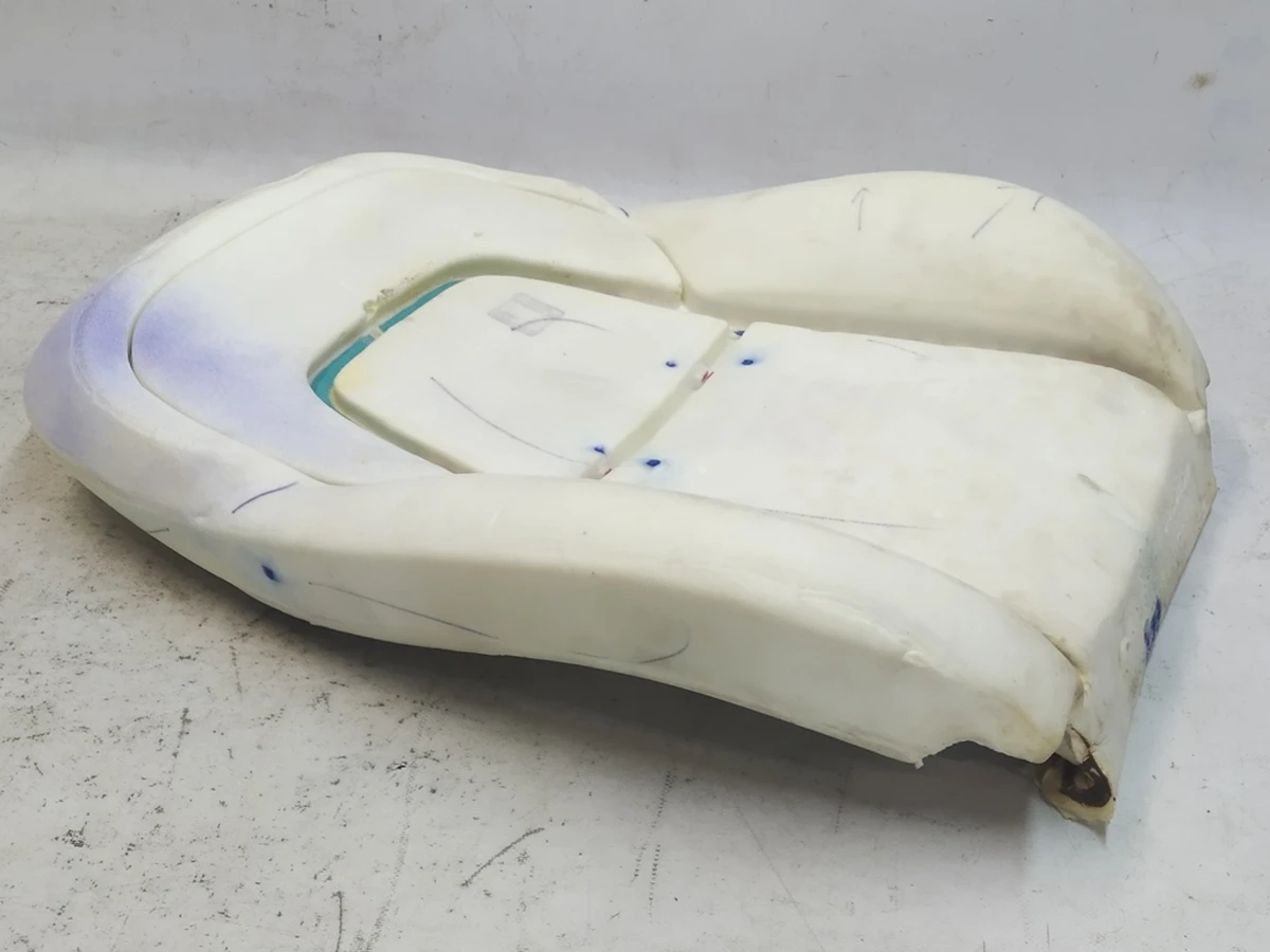 Пінний наповнювач спинки водійського сидіння Tesla Model 3, Model Y 1450868-00-E, 1450868-00-F