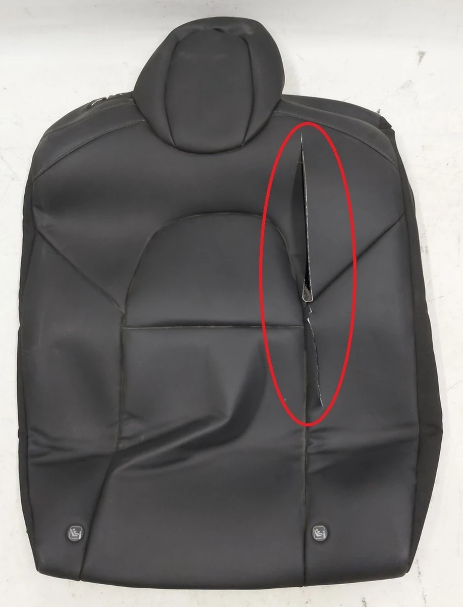 1 Обшивка спинки сиденья 2-го ряда PUR BLACK правый с повреждением Tesla model 3 1452689-01-B
