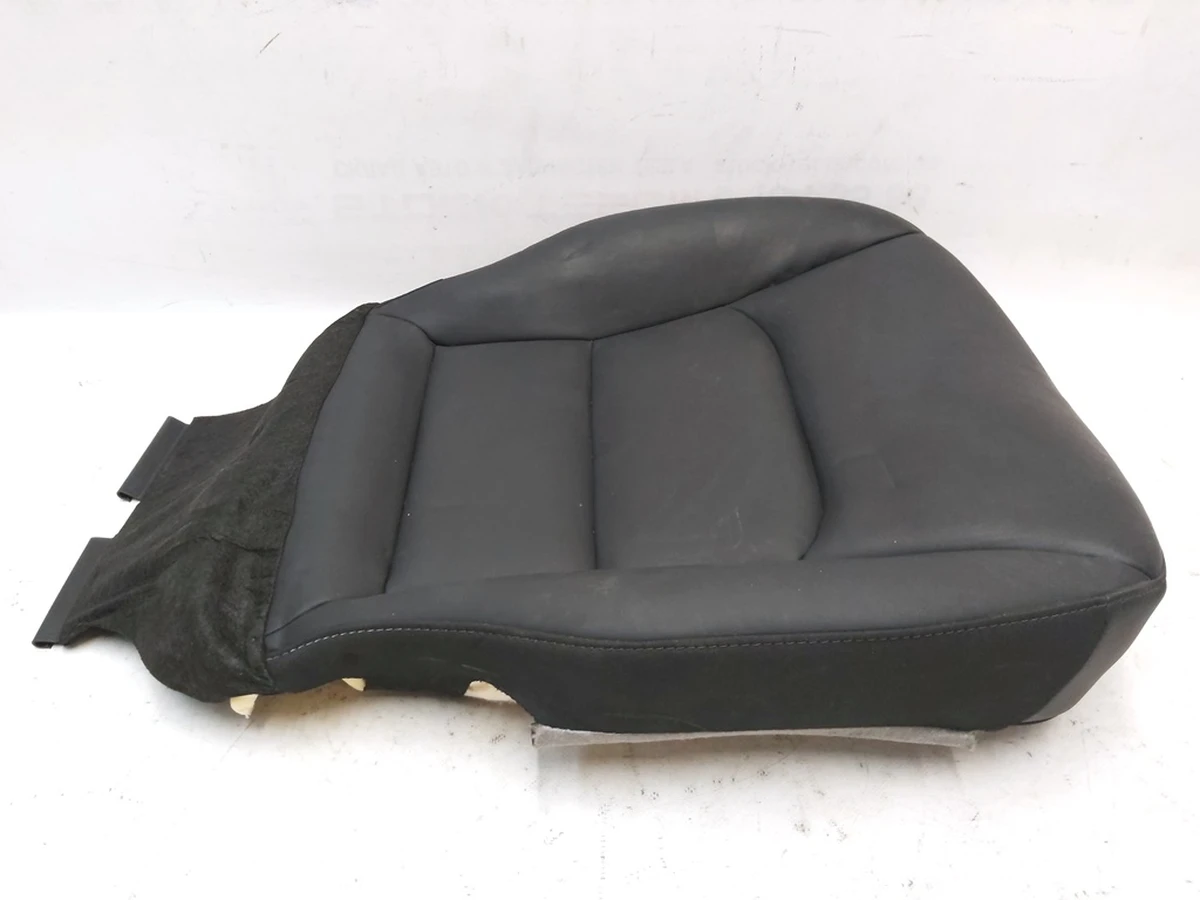 8 Driver's seat lower part with heating PREM PUR BLK Tesla model 3, model Y 1452871-01-F