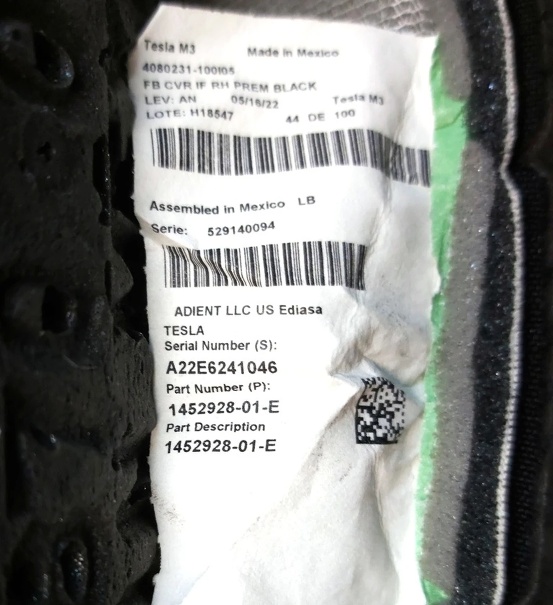 M3 1R RH SB TRIM ASY NA PUR BLK backrest trim with damaged Tesla model Y 1456943-99-E