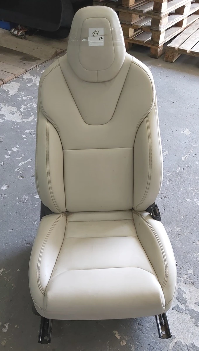 2 Сиденье пассажирское в сборе PUR CRM (с повреждением) без блоков, датчиков, подушки, левой боковой накладки Tesla model X 9876524-03-A