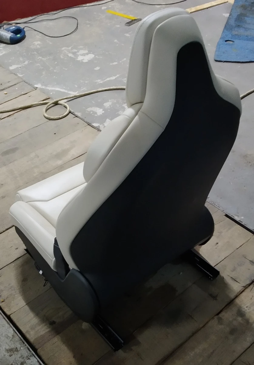 2 Сиденье пассажирское в сборе PUR CRM без блока управления и блока регулировки (с повреждением) Tesla model X 9876524-03-A