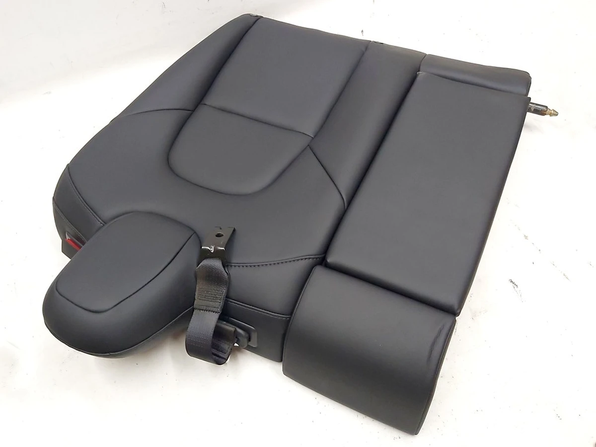 4 Спинка сиденья 2-го ряда двойная PUR BLK в сборе с центральным подголовником и подлокотником Tesla Model 3 1455035-S3-C