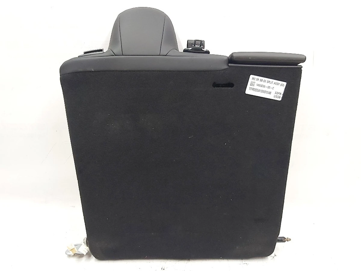 4 Спинка сиденья 2-го ряда двойная PUR BLK в сборе с центральным подголовником и подлокотником Tesla Model 3 1455035-S3-C