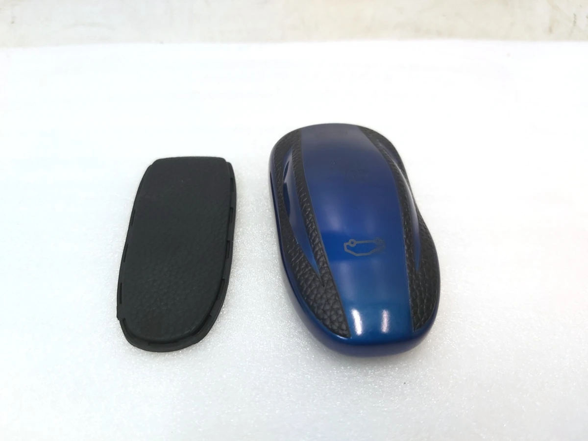 Protective cover for car key (key fob) BLUE Tesla all models (except Model X, Model X Mar 2021) 1819445-00-B