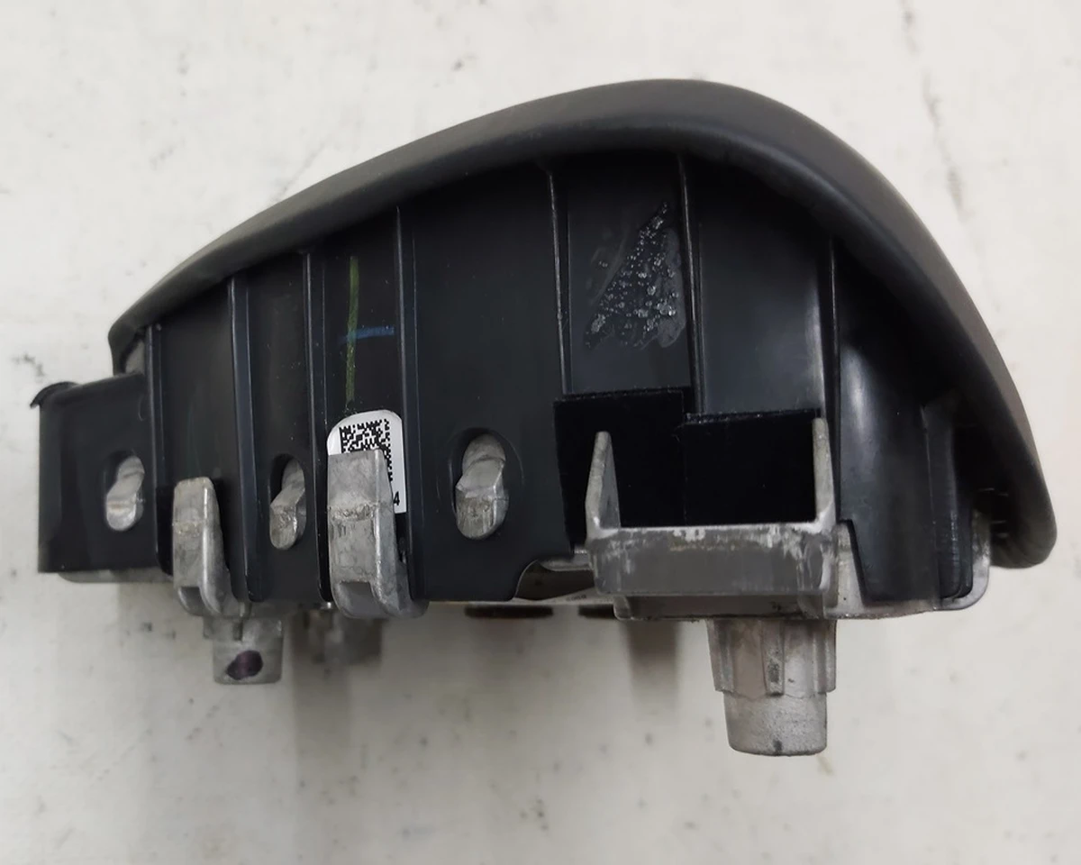 1 Подушка безпеки водія NA шкіра Tesla model S, model S REST, model X 1456163-31-A