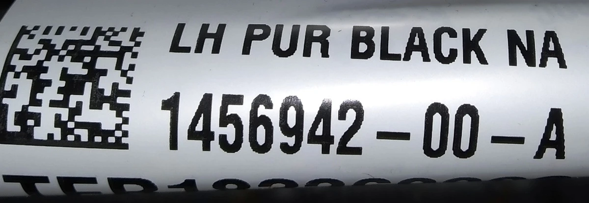 1 Сиденье водительское PREM PUR BLK без преднатяжителя ремня безопасности Tesla model 3 7654322-01-B