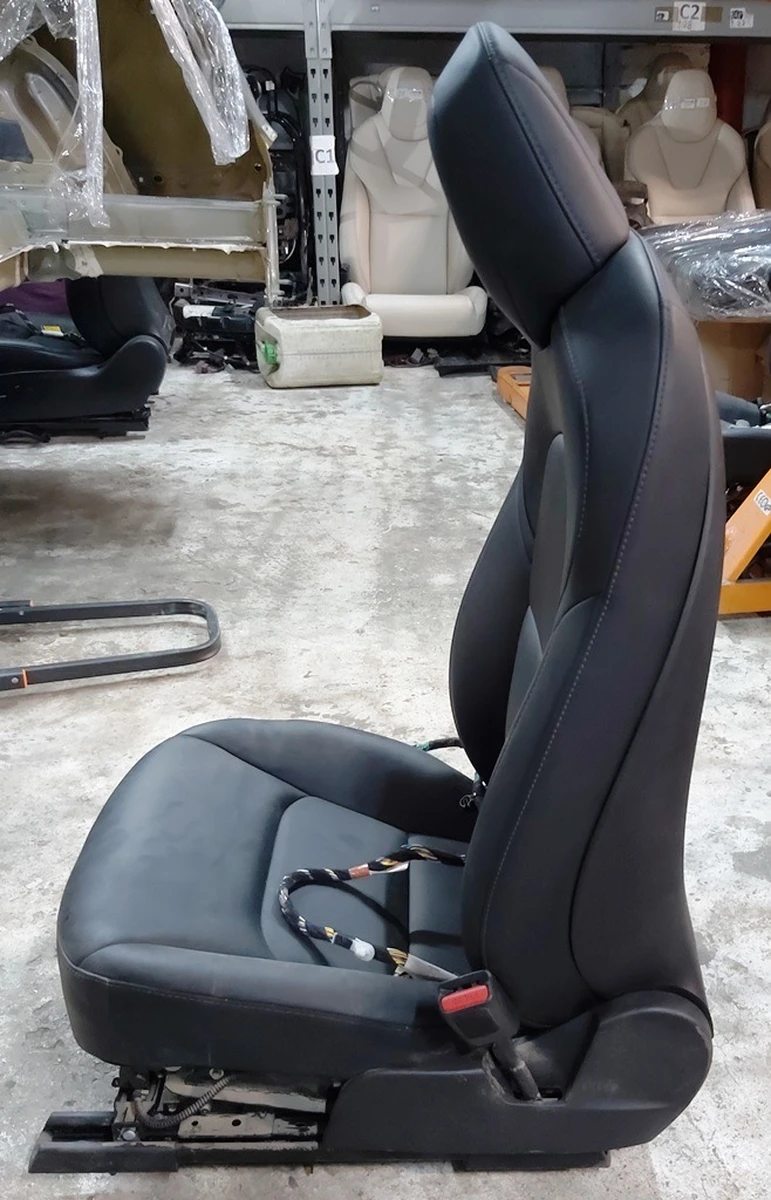 2 NA-M3 PASS SEAT ASSY LHD RH PRM PUR BLK {M3} 7654324-01-C