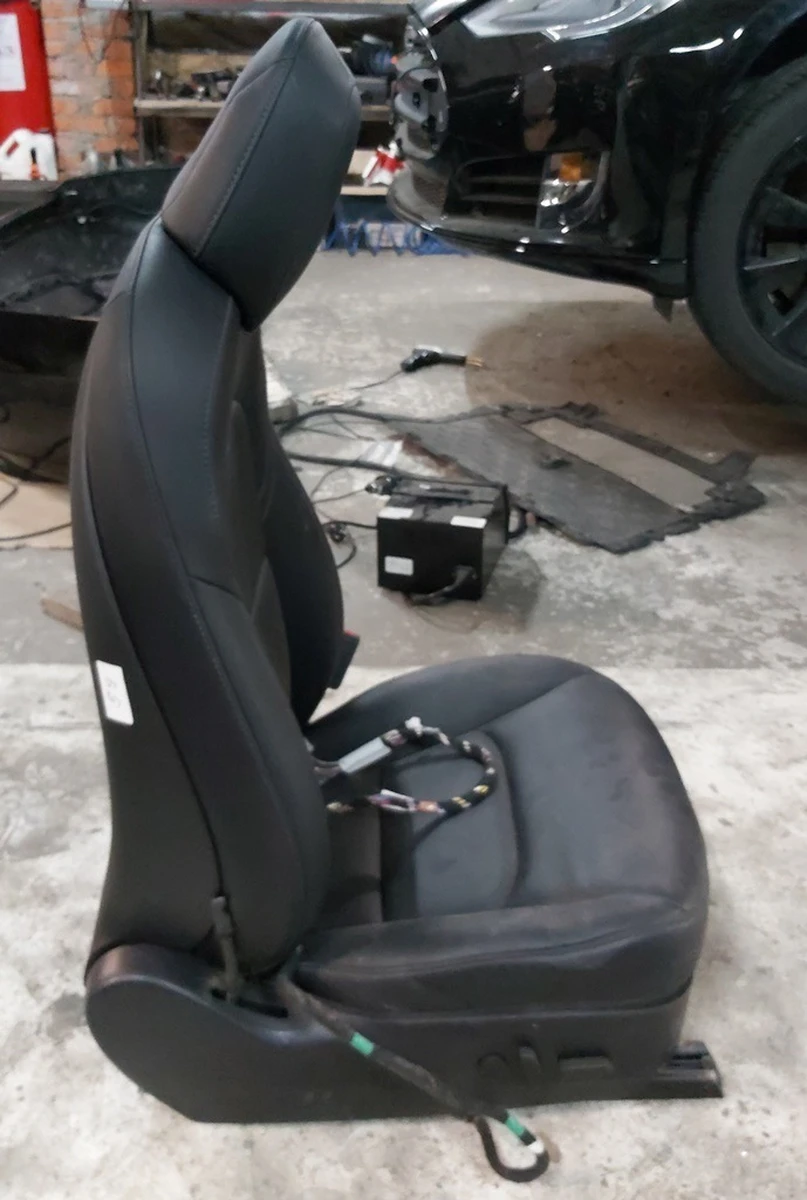 2 NA-M3 PASS SEAT ASSY LHD RH PRM PUR BLK {M3} 7654324-01-C