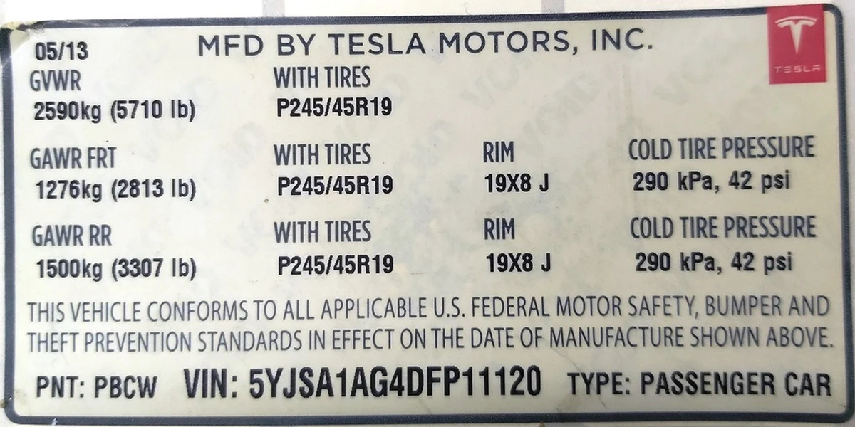 4 LBL,BLANK MFG CERTIFICATION Tesla model S 60 1462927-00-C