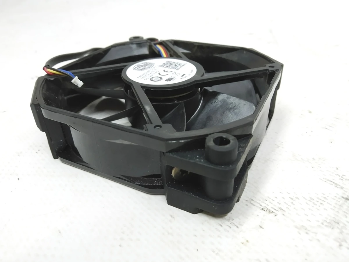 4 Cooling fan for autopilot module 3.0 Tesla Model X 1655000-70-I