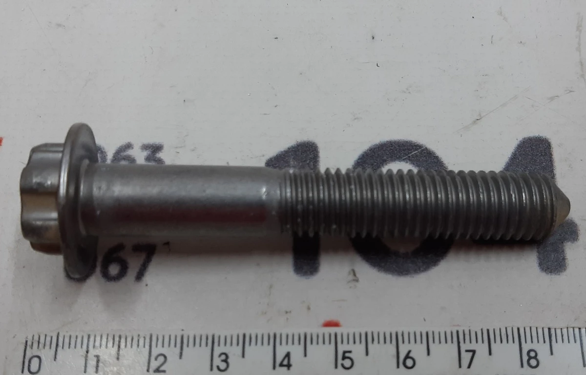 Болт кронштейна крепления двигателя переднего подушка правый AWD Tesla model X, S REST 1475190-00-B