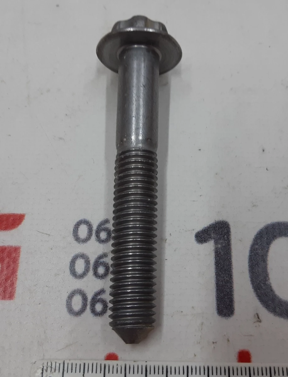 Болт кронштейна крепления двигателя переднего подушка правый AWD Tesla model X, S REST 1475190-00-B