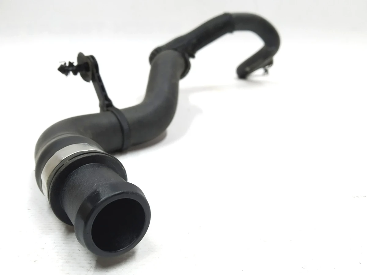 19 Шланг охлаждения 4-х ходовой клапан-насос Tesla model X 1479303-00-C