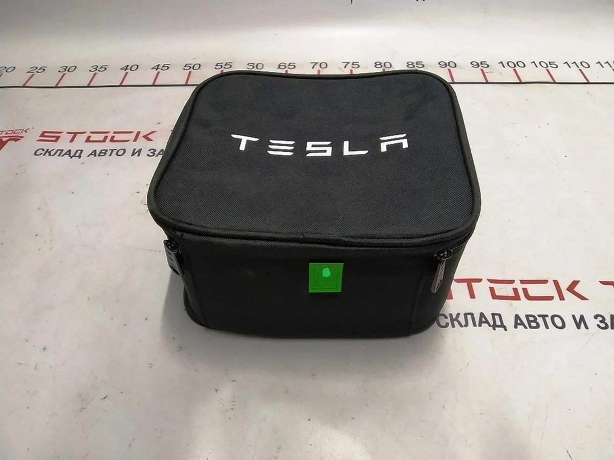 5 Сумка для хранения фаркопа Tesla Model X 1482424-00-A
