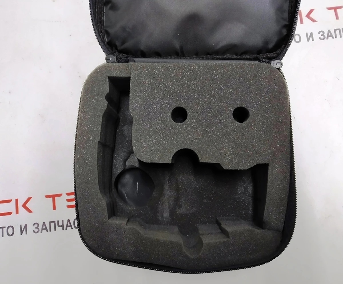 5 Сумка для хранения фаркопа Tesla Model X 1482424-00-A