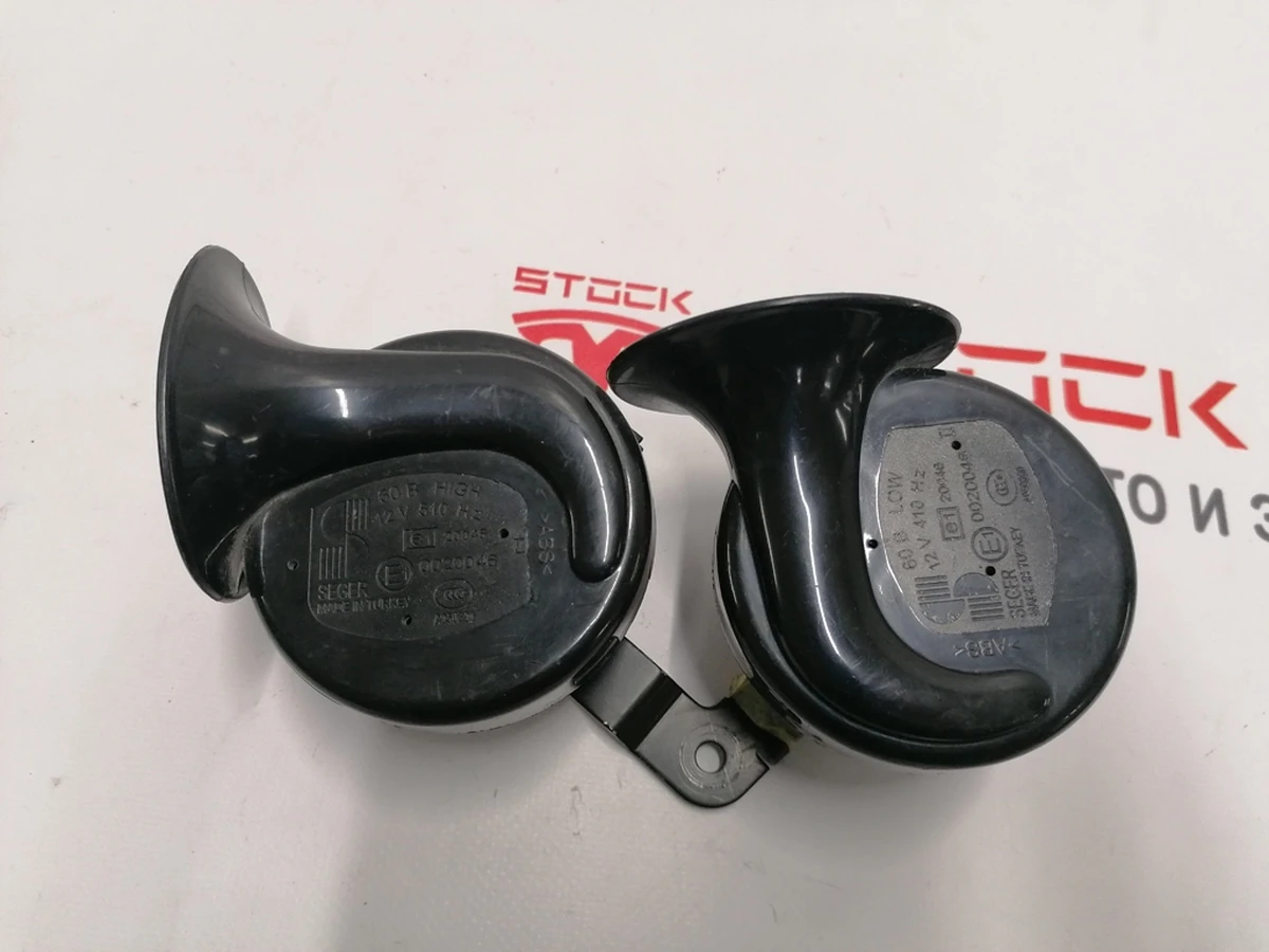 7 Horn Assembly complete with mount Tesla Model 3 1486943-00-A