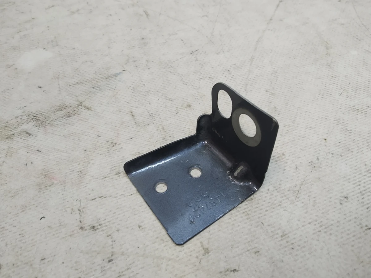 6 FENDER BRACKET - LEFT HAND Tesla Model Y, Model Y Feb 2025 1487429-S0-C