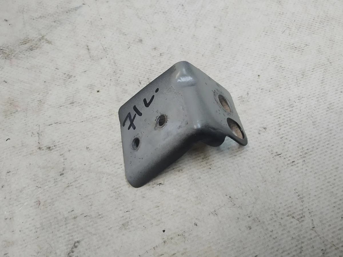 6 FENDER BRACKET - LEFT HAND Tesla Model Y, Model Y Feb 2025 1487429-S0-C