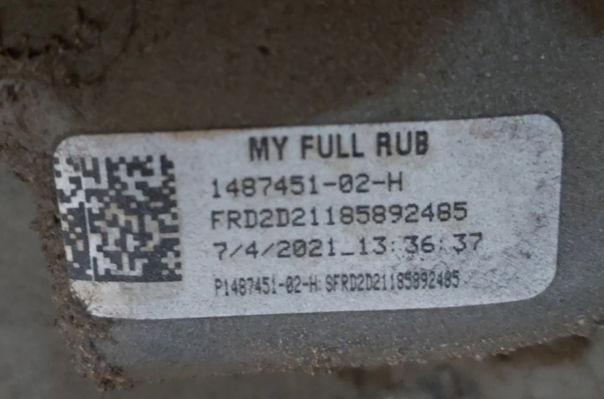 7 Задняя часть кузова в сборе монолит Tesla model Y 1587451-S0-E