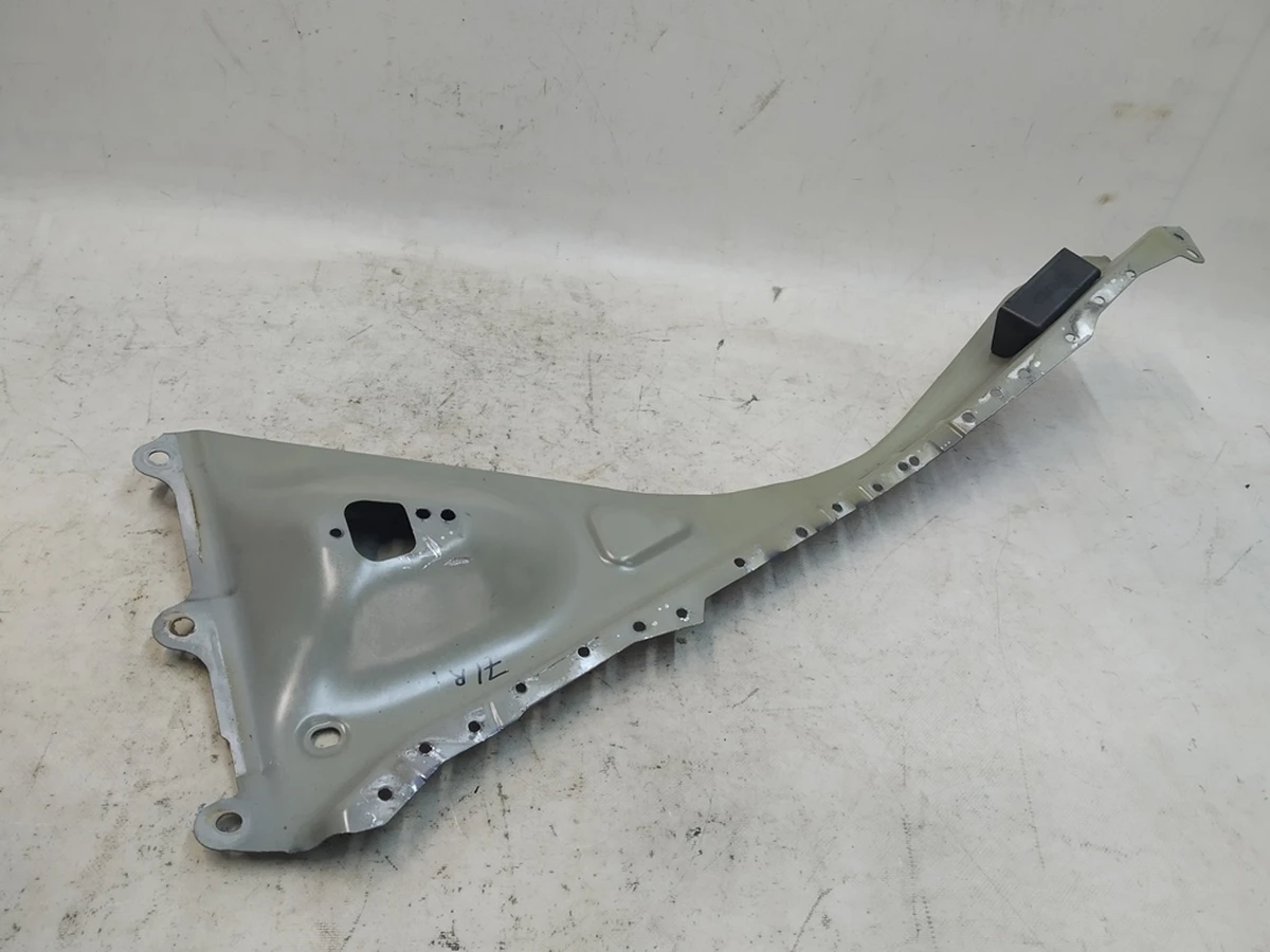 38 Четверть передняя правая полка крыла (пистолет) наружняя часть Tesla mode Y 1487484-S0-D