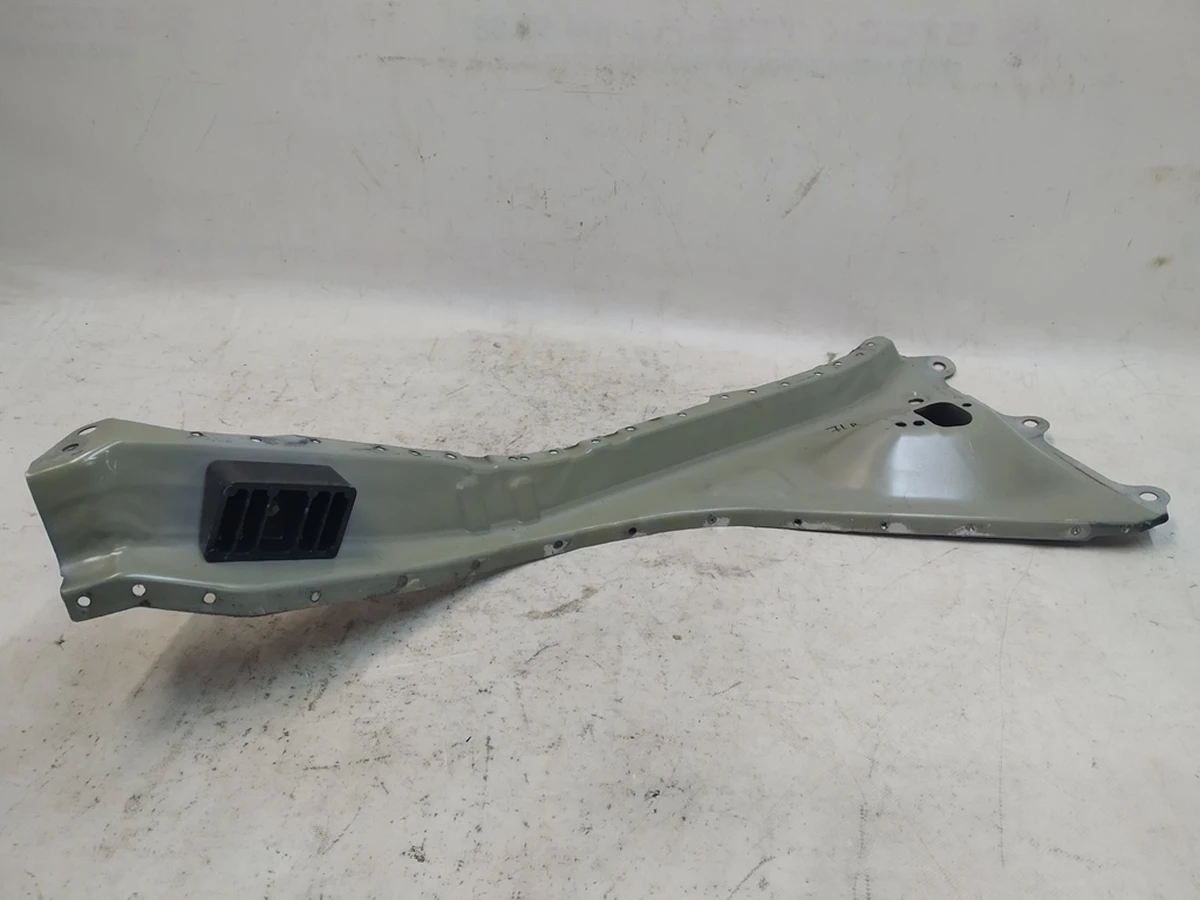 38 Четверть передняя правая полка крыла (пистолет) наружняя часть Tesla mode Y 1487484-S0-D