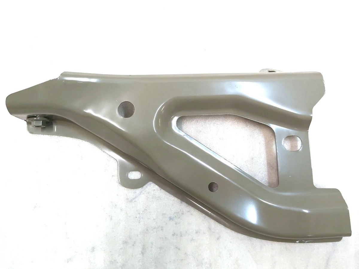 Кронштейн крила лівий Tesla model Y 1487695-S0-A