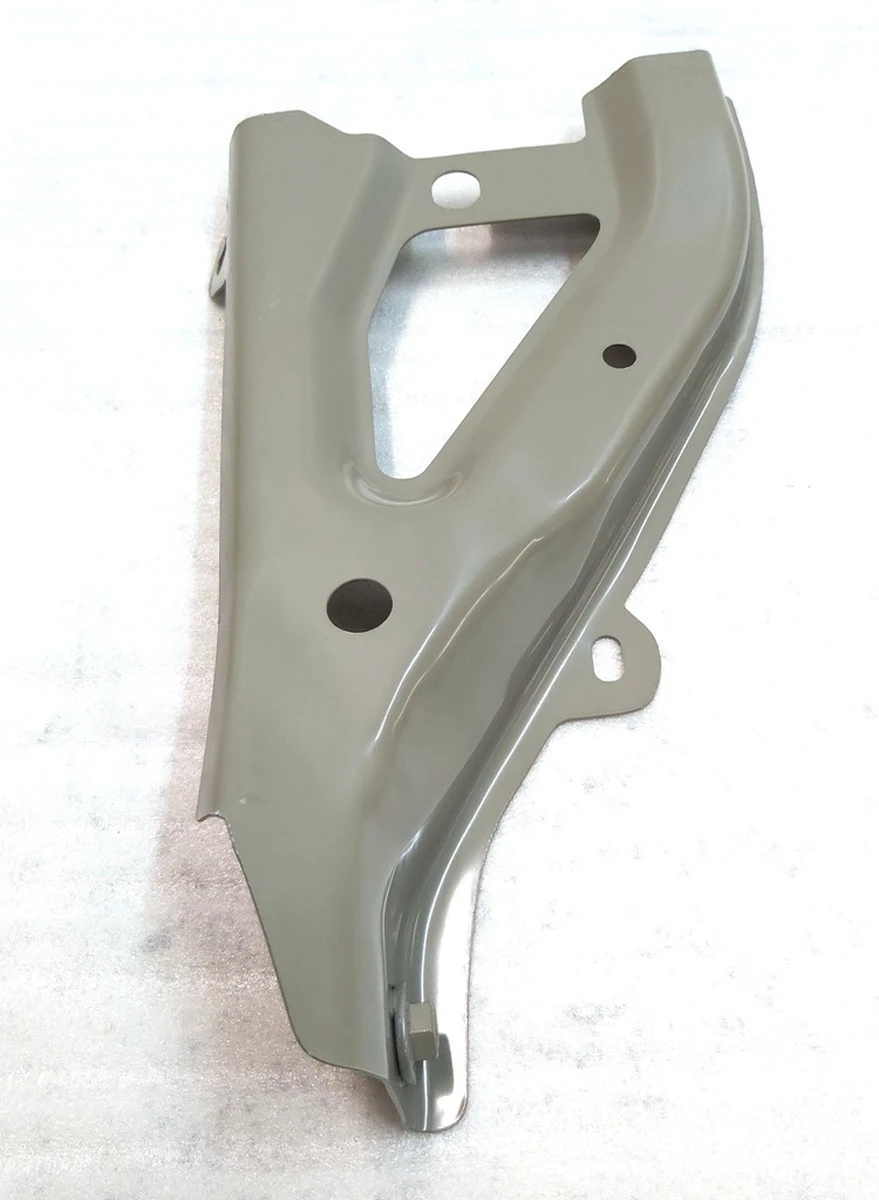 Кронштейн крила лівий Tesla model Y 1487695-S0-A