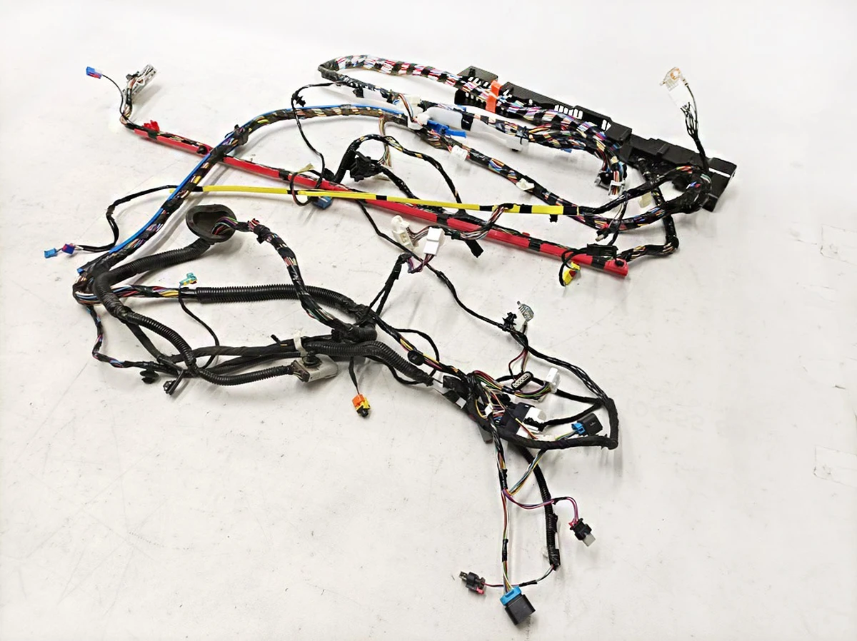 2 Електропроводка салону ліва Premium Tesla Model Y 1489041-80-C