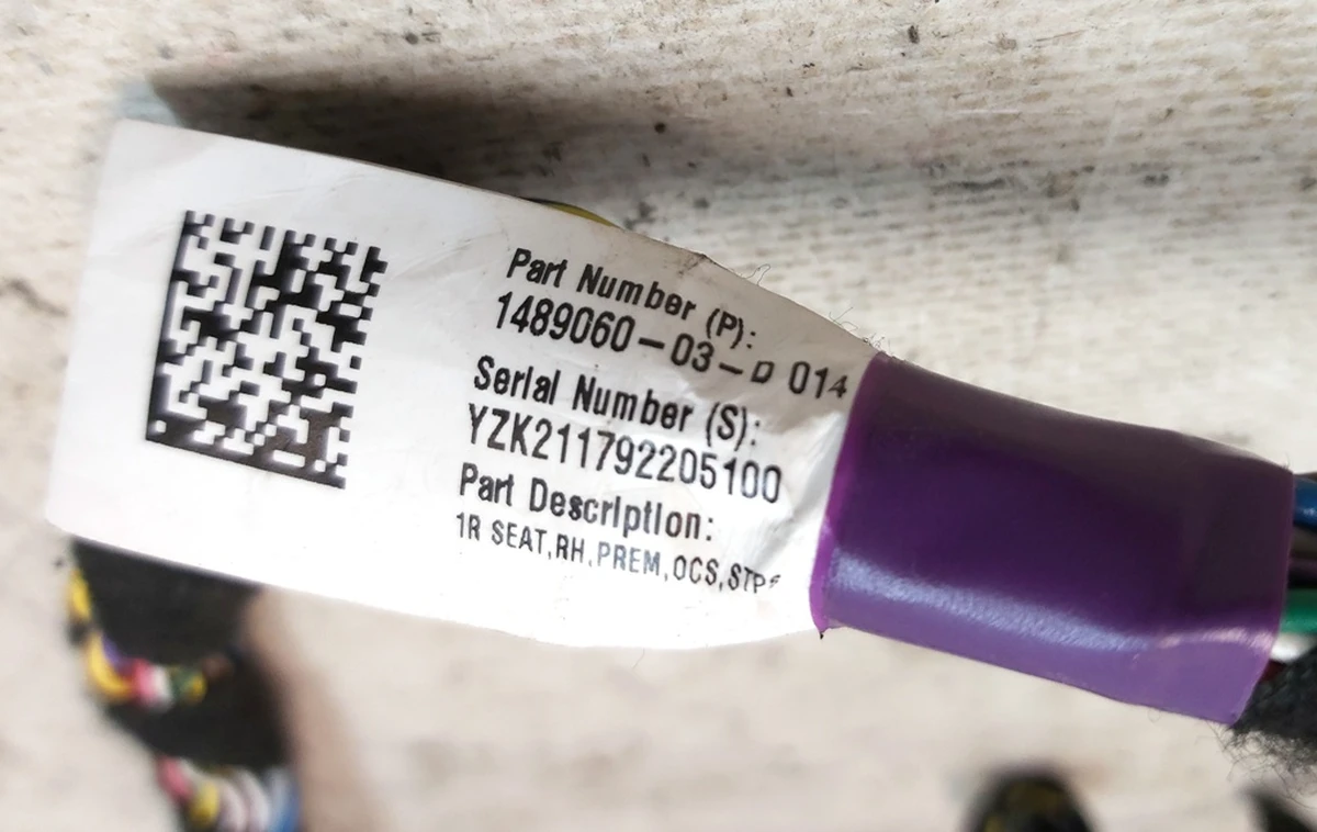 2 Електропроводка сидіння пасажирського Tesla model Y 1489060-03-D