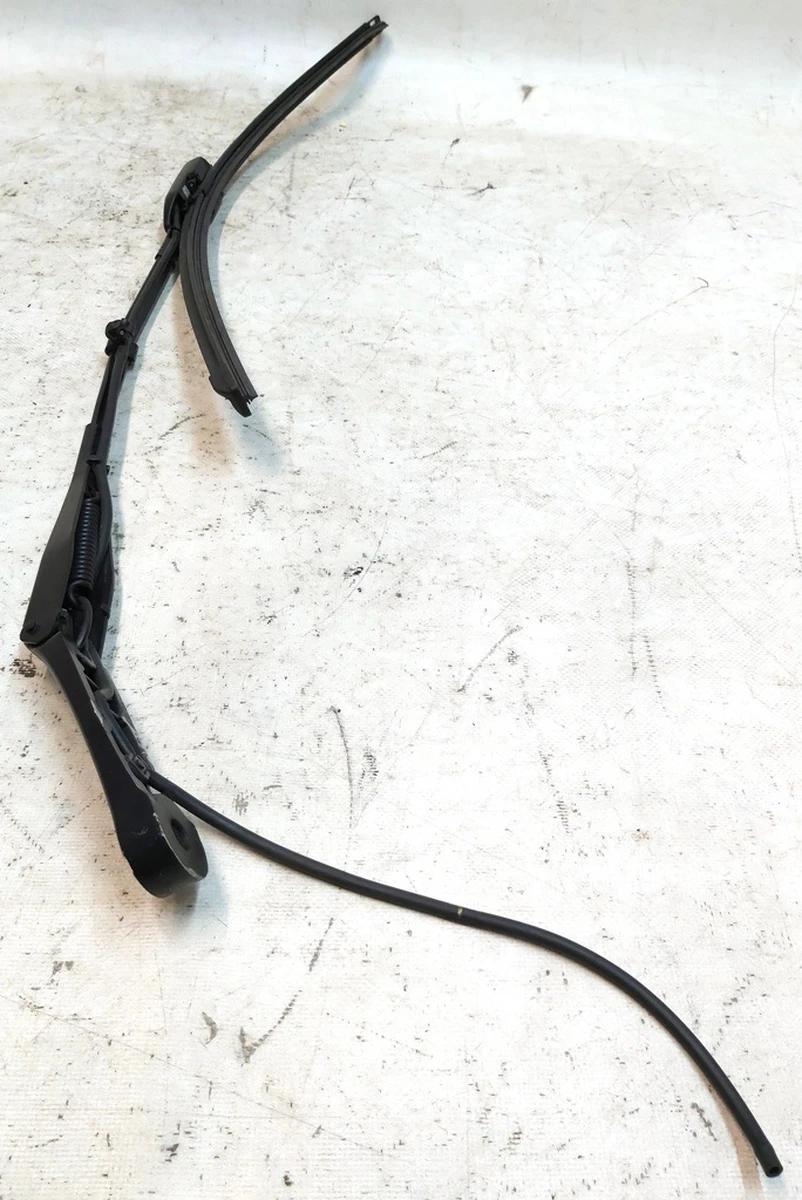 7 Left windshield wiper arm with line, brush and nozzle assembly with damage Tesla model Y 1490245-00-C