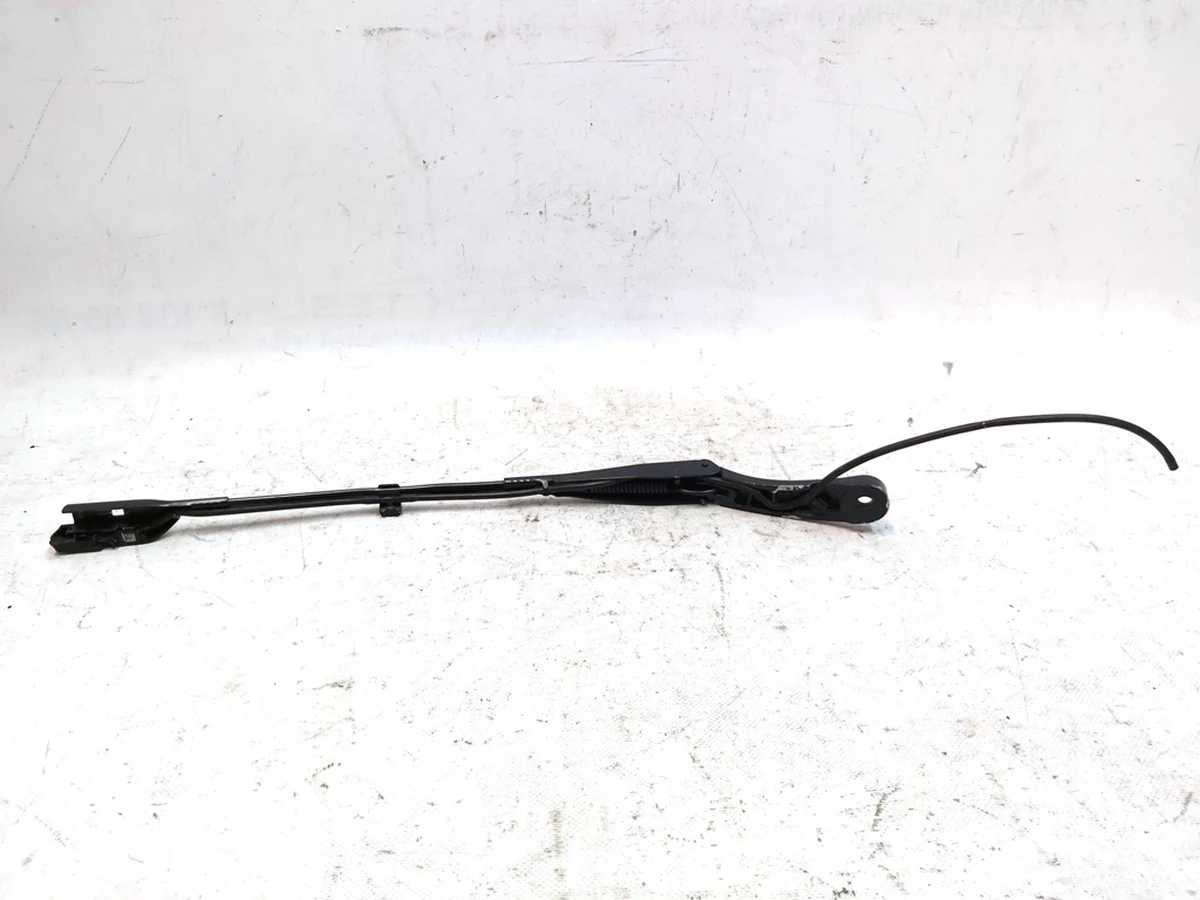 Важіль склоочисника лівий з магістраллю та форсункою у зборі з пошкодженням Tesla model Y 1490245-00-C