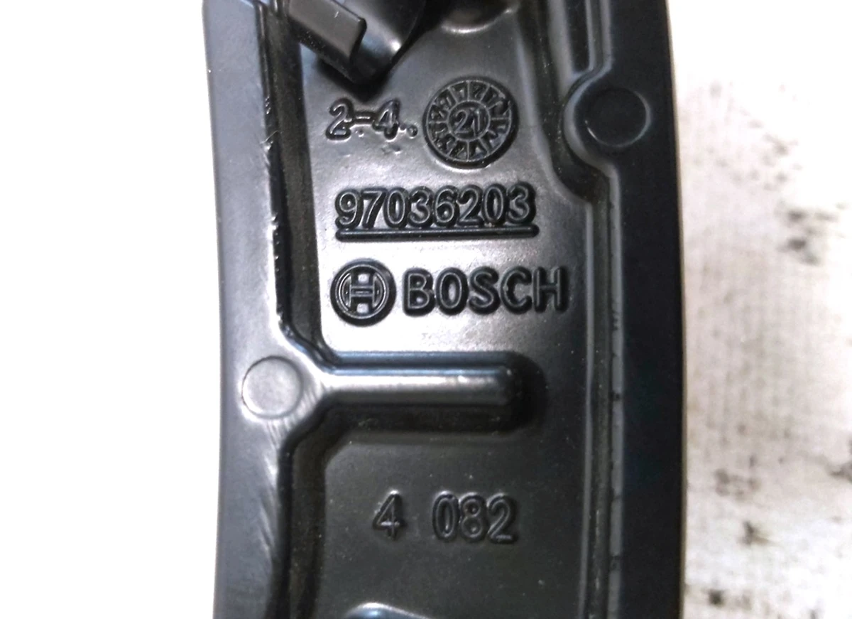 2 Left windshield wiper arm with line and nozzle assembly Tesla model Y 1490245-00-C