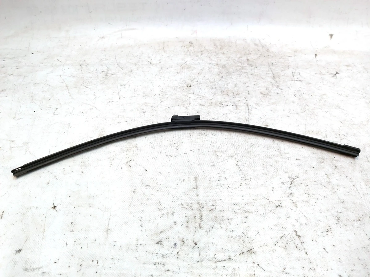 4 Щітка склоочисника (двірника) лівого Tesla model Y 1490247-00-A