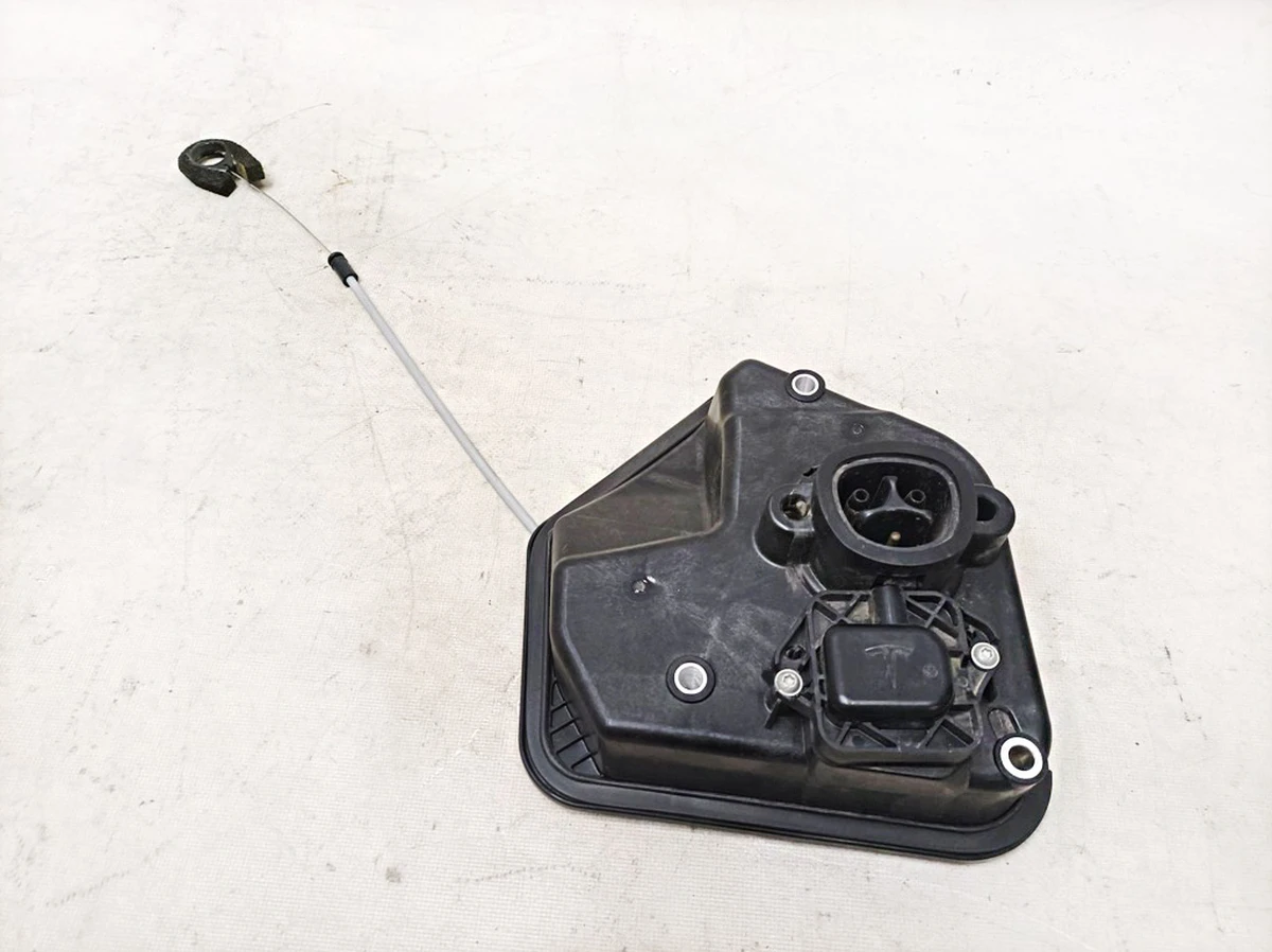 1 Порт зарядки REV02 в зборі Tesla model 3, model Y 1490374-19-B 1 Порт зарядки REV02 в зборі Tesla model 3, model Y 1490374-19-B