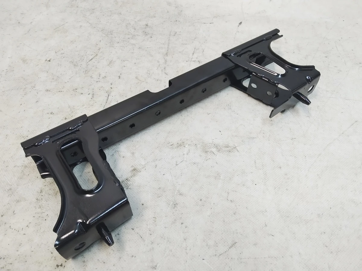 17 Кронштейн кріплення сидіння 1-й ряд лівий водійський, правий пасажирський Tesla model Y 1490675-00-D