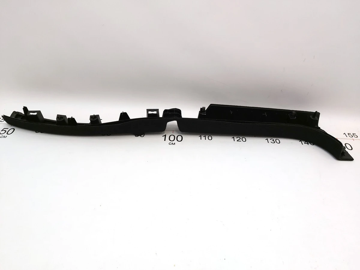 8 Кронштейн підлоги багажника з відшаруванням обшивки Tesla Model Y 1492953-00-C