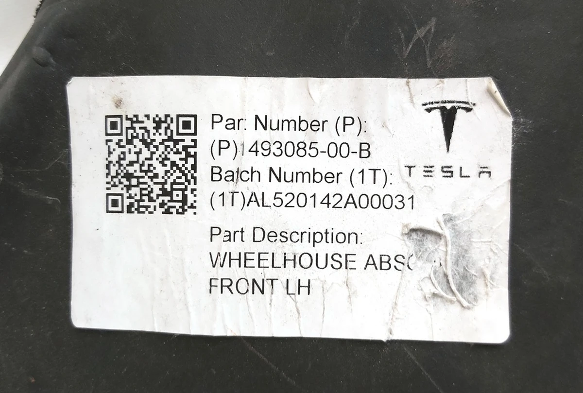 1 Теплошумоізолятор стійки C лівої Tesla model Y 1493085-00-C