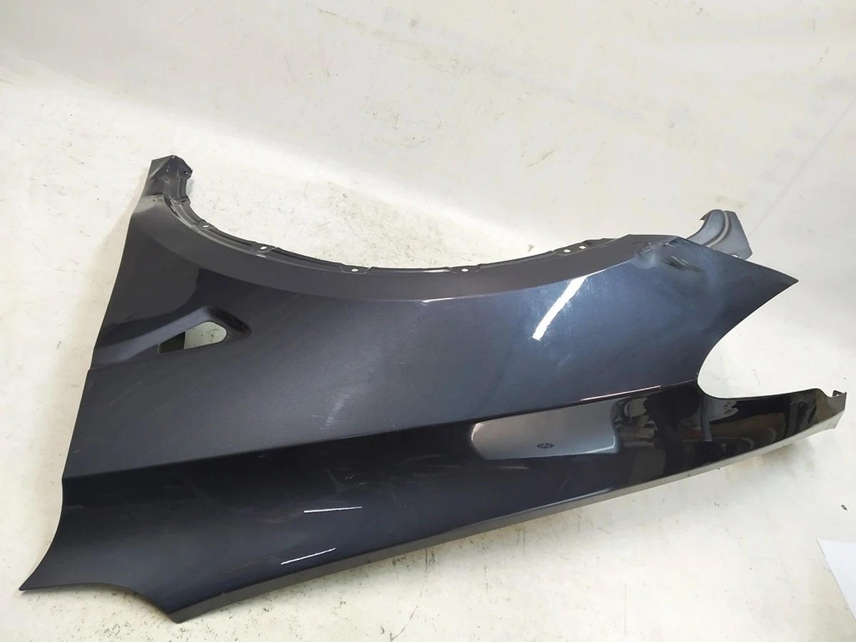 1 Крило переднє ліве з пошкодженням PMNG MIDNIGHT SILVER Tesla model Y 1493451-12-A