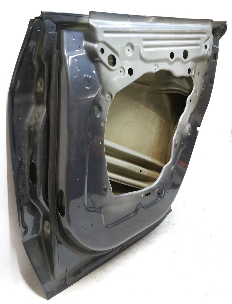 9 Двері задні праві метал PMNG з пошкодженням Tesla model Y 1493562-S0-A