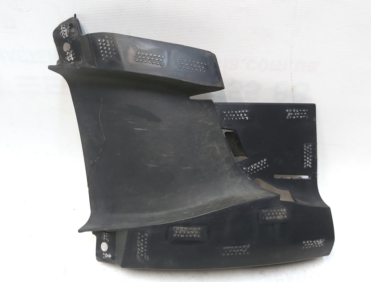 Підсилювач бампера переднього (повітропровід) правий нижній Tesla model Y 1493742-00-A