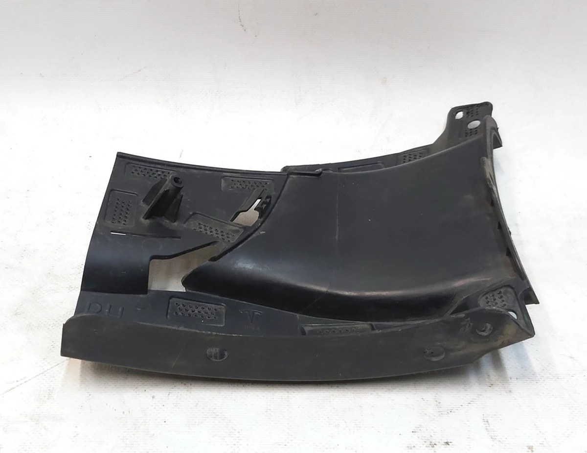 Підсилювач бампера переднього (повітропровід) правий нижній Tesla model Y 1493742-00-A