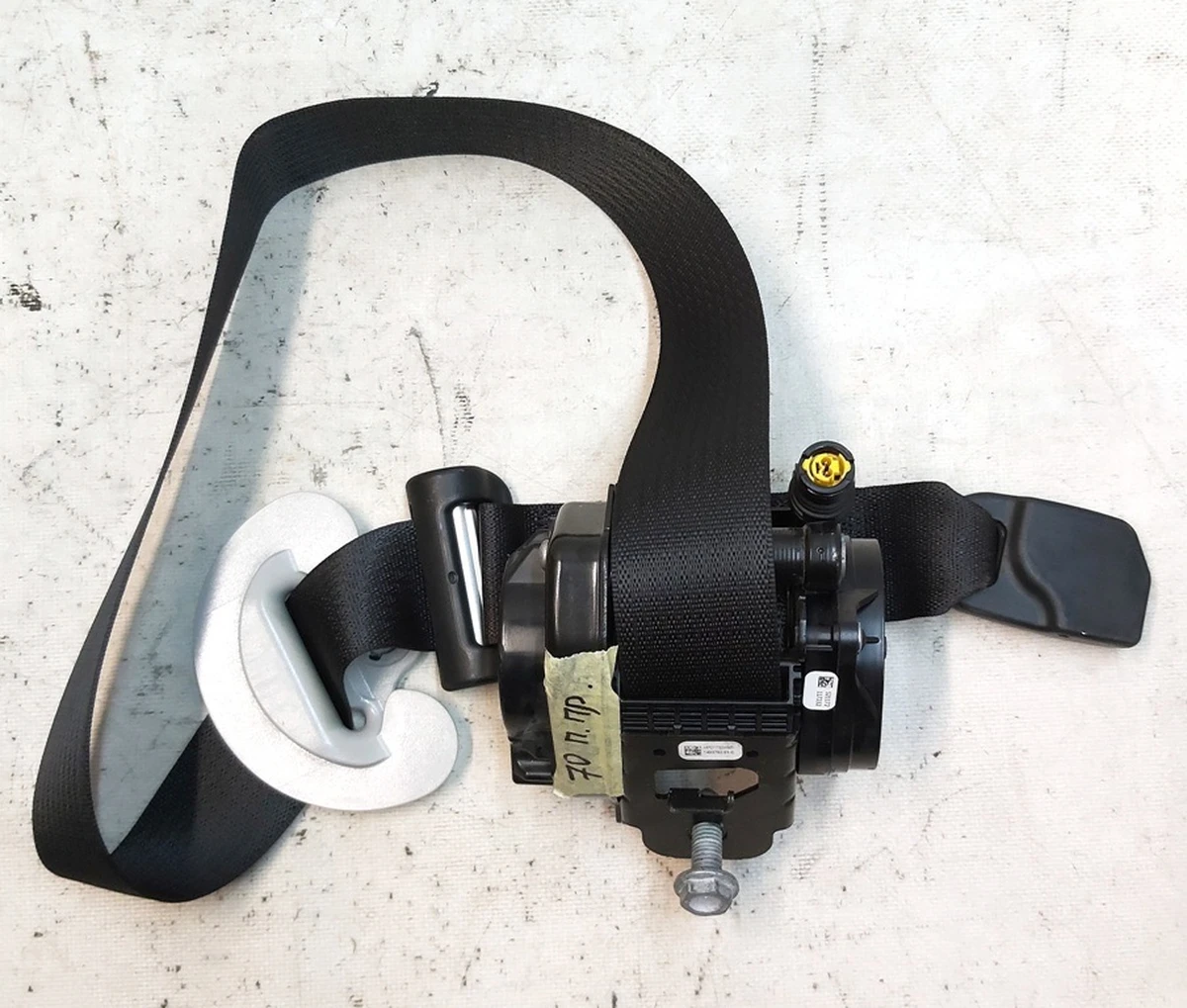 Ремінь безпеки передній правий пасажирський Tesla Model Y 1493783-01-C