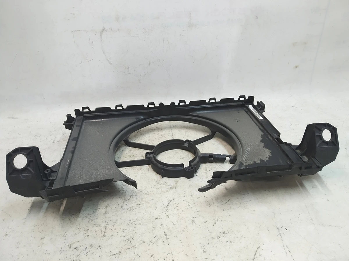 3 Корпус вентилятора системи охолодження (пошкодження) Tesla Model 3, Model Y 1494179-00-B