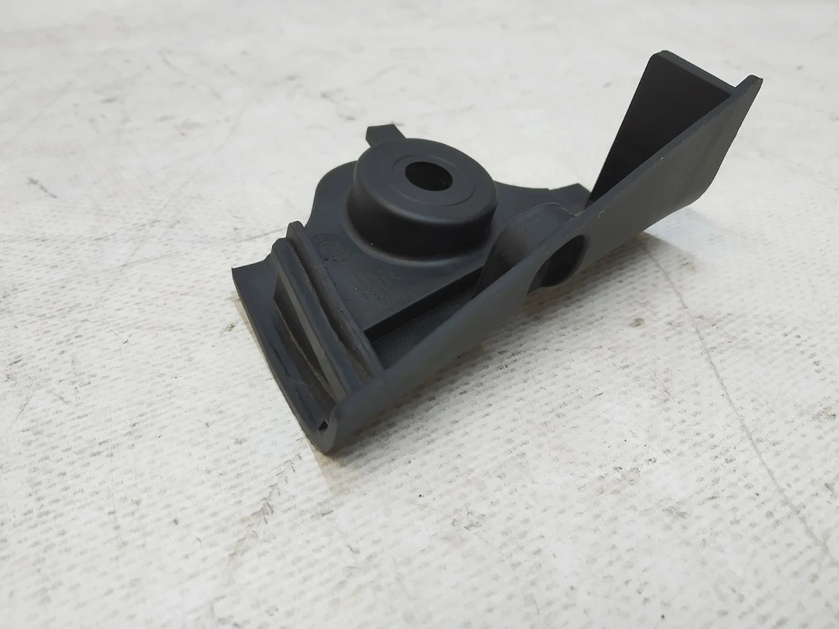 5 Bracket LH grill shuter damfer Tesla model Y 1494159-00-C